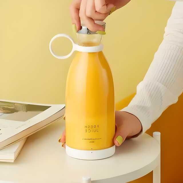 Portable Smoothie & Juice Maker - Shake Blender.